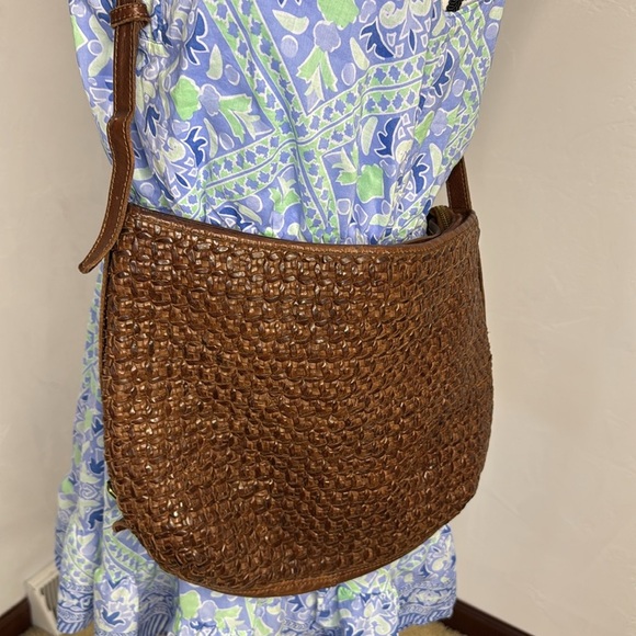 Beautiful Brown Leather Woven Crossbody Bag Made In India BRN7553C - Picture 14 of 14